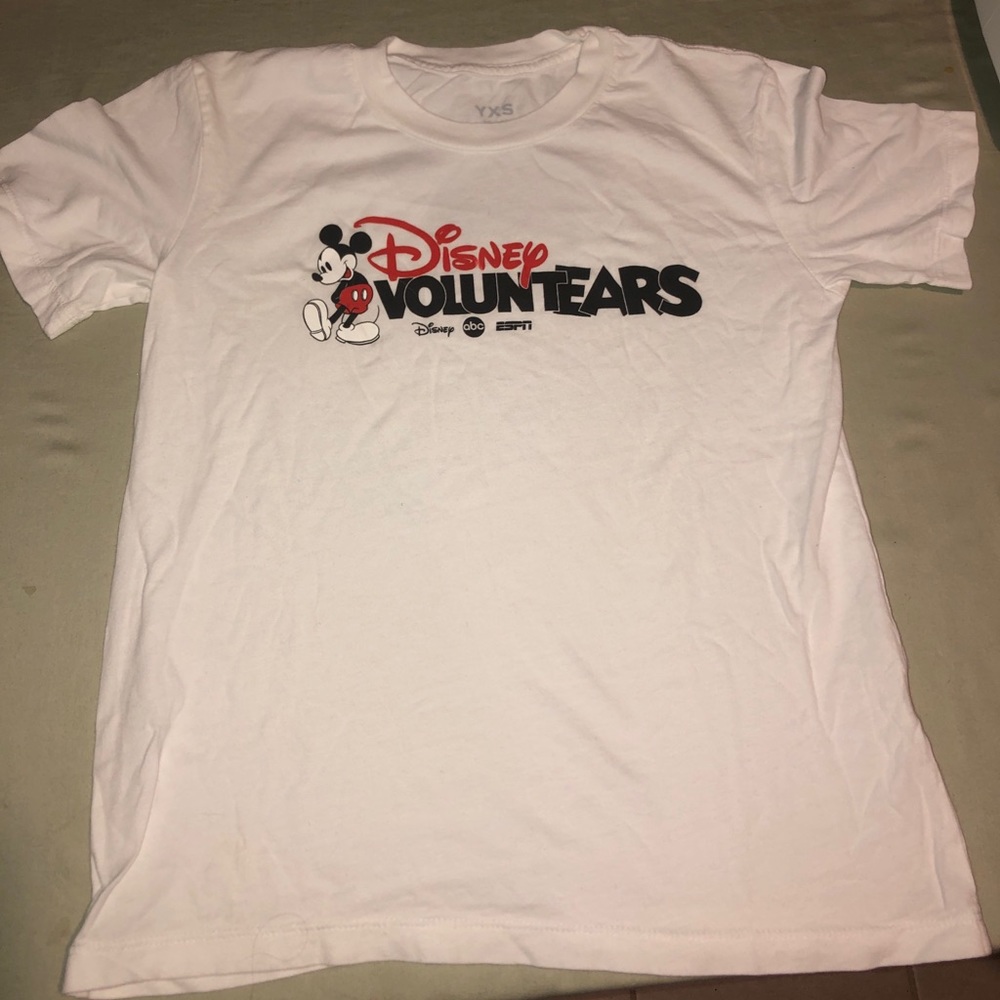 EXCLUSIVE Disney VoluntEARS T-shirt